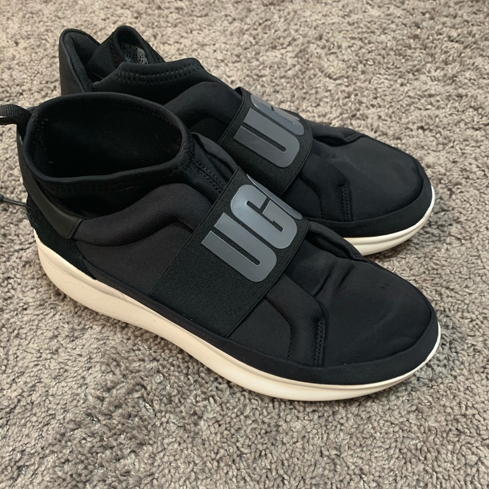 UGG Sneakers, Black w white sole, size 10